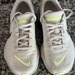 Nike ZoomX Invincible 3